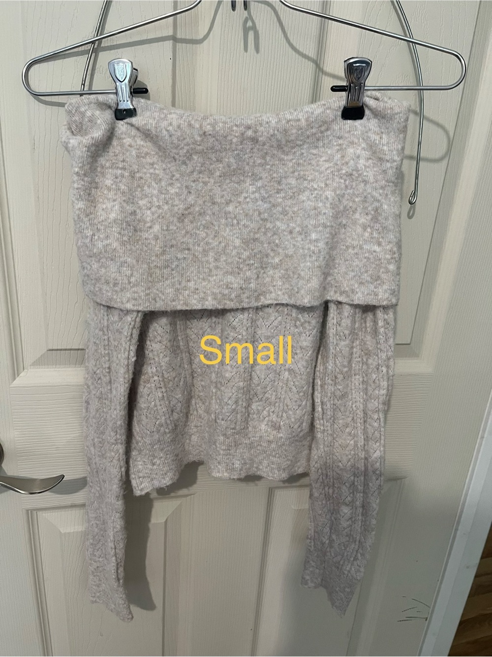 Cozy Off-Shoulder Cable Knit Sweater - Light Heathered Beige
